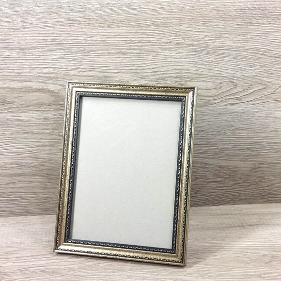 Photo Frame Ornate Bronze Wooden Table Top Wall Mount Picture Display Home Décor - Picture 13 of 16